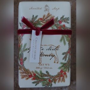 Casa dos Aromas Scented Soap with Red Ribbon Goats Milk & Honey